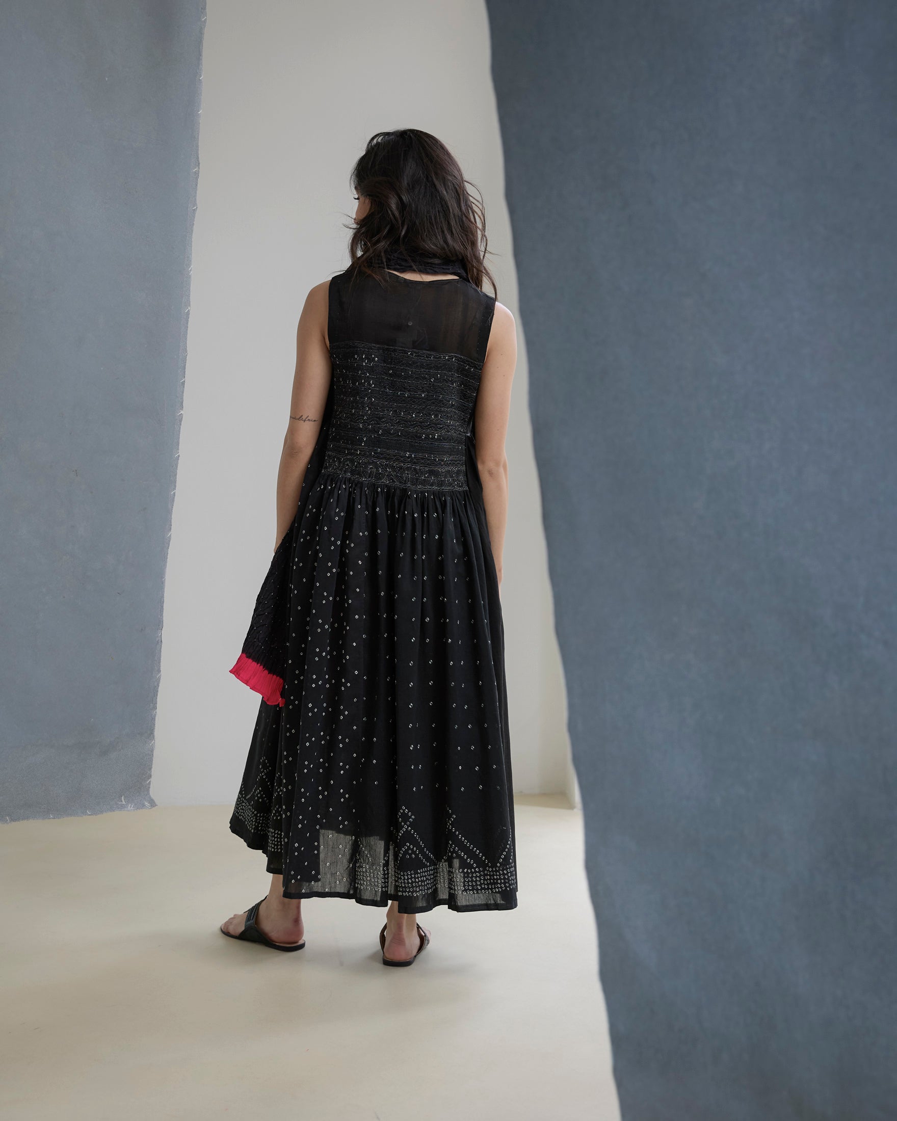 KLEID - INJIRI