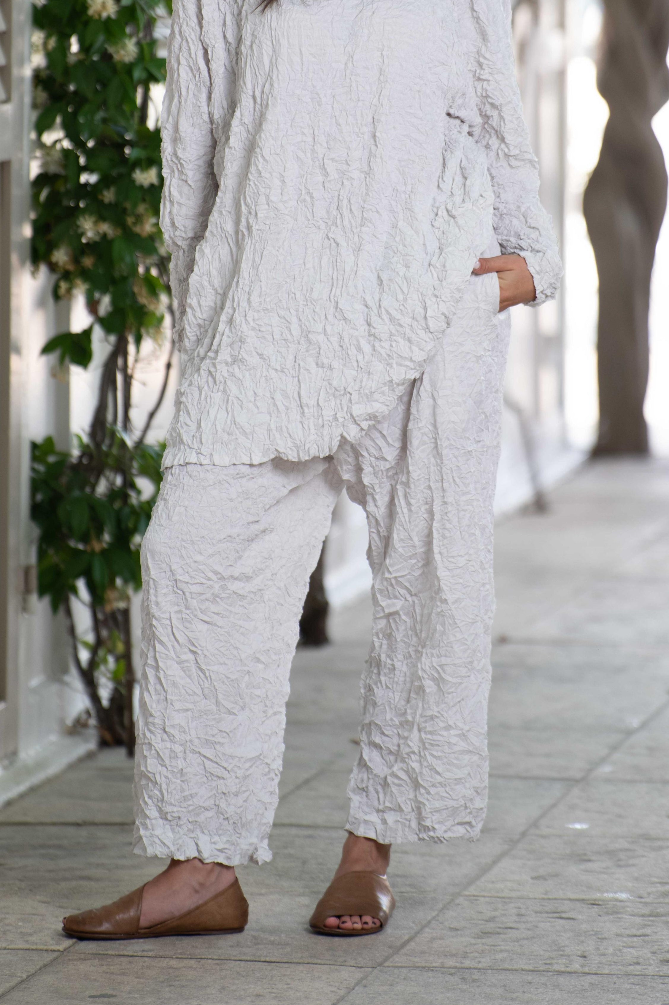 PANTALONE - SHU MORIYAMA